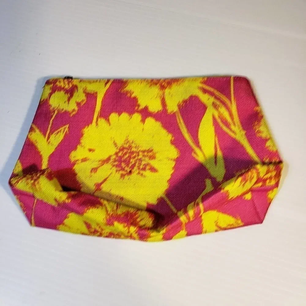 Lot of 3 Cosmetic Makeup Bags Planet Wise